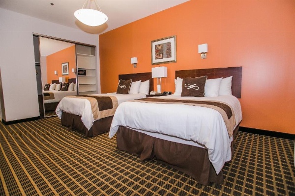 Pointe Plaza Hotel image 23