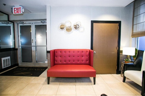 Pointe Plaza Hotel image 4